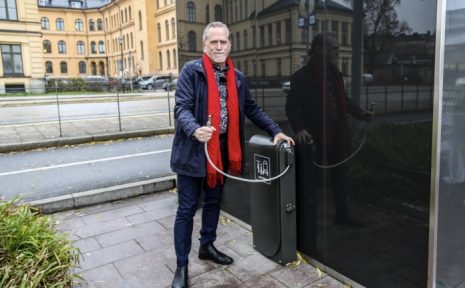 Trafikborgarrådet Daniel Helldén är nöjd över att det blir lättare att hitta cykelpumpar i Stockholm.