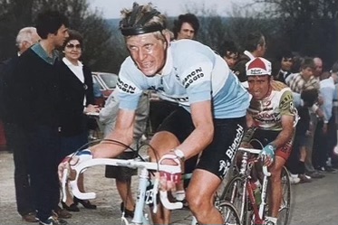 I stort sett årligen brukar han åka ner till Italien för att cykla Pedala con i campioni. Ett populärt lopp där fyra–sex cyklister teamas ihop med varsitt ex-proffs och som Tommy Prim ofta har deltagit i. 