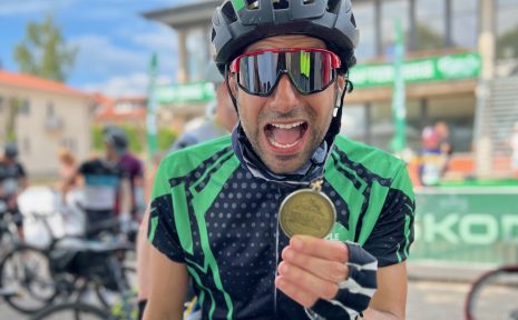 Stephan Wilson kom i mål på sin 1 000-kilometersutmaning och insamlingen till Ciakonias Cykelprojektet nådde över 350 000 kronor. Tala om lyckade dagar för tv- och träningsprofilen.