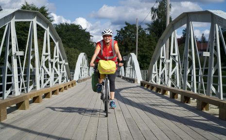 Den 7 augusti startade Jenny Ljungberg den 300 mil långa cykelresan genom Sverige. När hon når målet i Stockholm den 16 oktober har hon besökt lokalföreningar på 40 platser i landet.