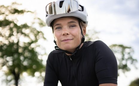 När Vilda Forsén cyklade Vätternrundan förra året fick hon blodad tand. I år står hon på startlinjen igen.