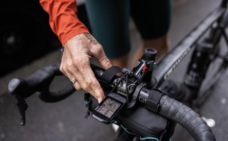 Det finns flera anledningar till att du ska använda en cykeldator när du tränar. Inte minst för att den gör träningen både roligare och effektivare, menar Caroline Young på Wahoo.