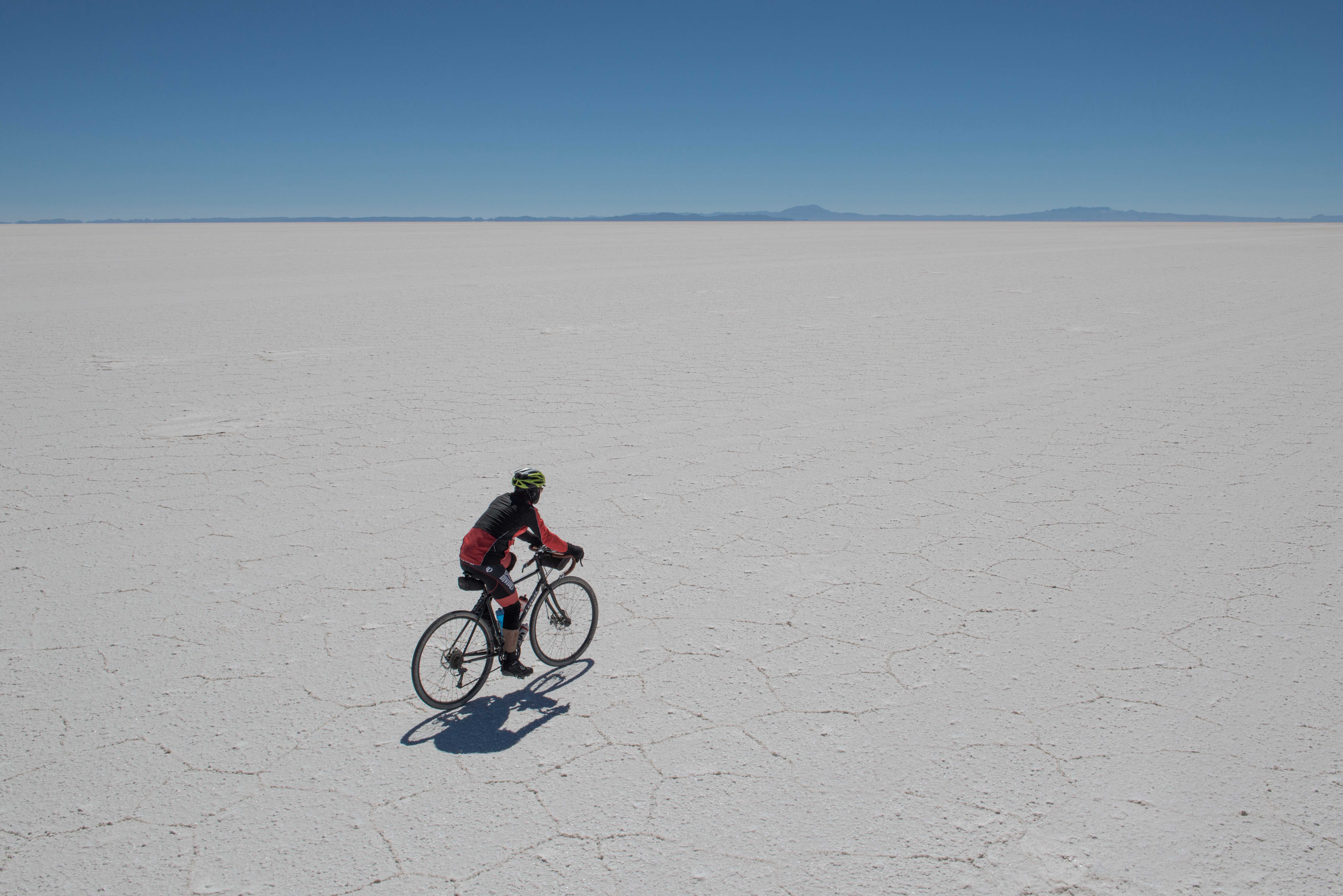 Att cykla i en saltöken hör inte till det vanligaste, men på TDA:s cykelresa är det just det som väntar när man kommer till Bolivia.