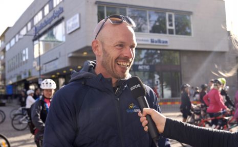 Oskar Sundblad, vd Vätternrundan, vid starten av Cykelveckan