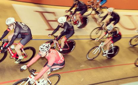 En velodrom kan ge sportslig framgång och erbjuda en säker och effektiv träningsmiljö menar förbundskapten Johan Carelle.