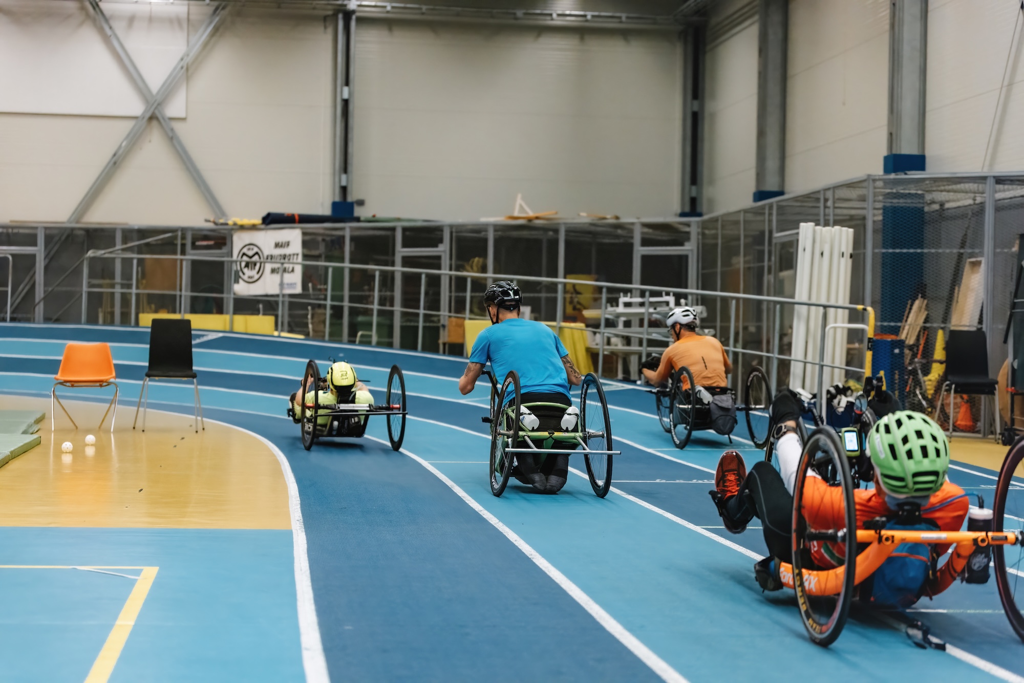 Paracyklister i Vätternrundan arena.