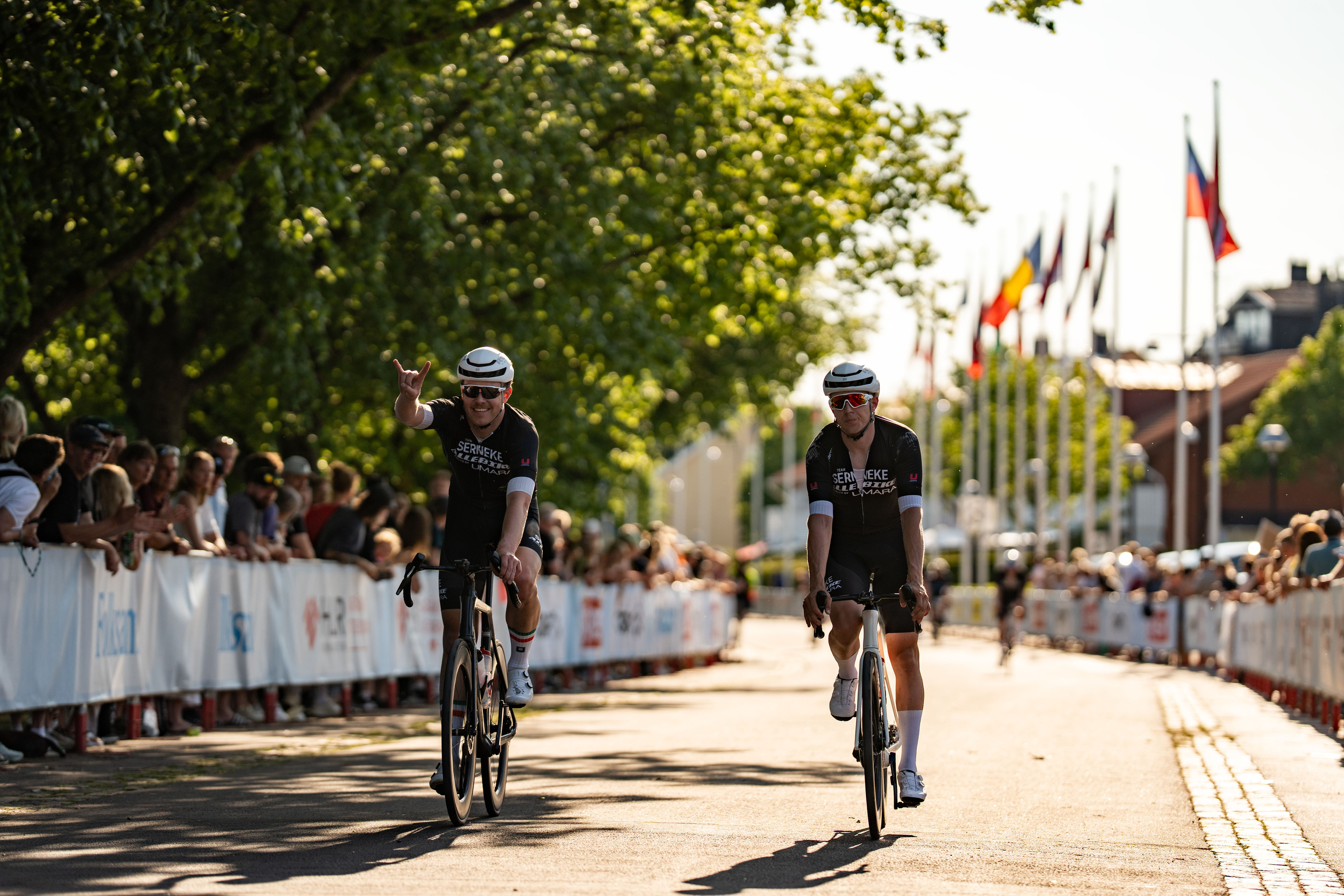 Snabbast tid på Vätternrundan - Team Serneke